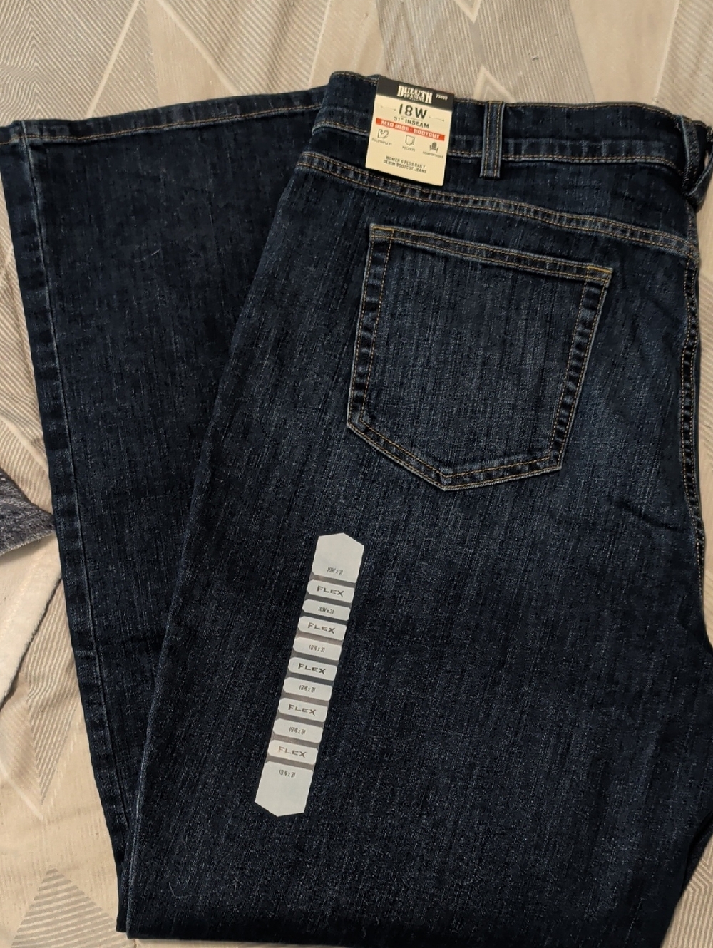Duluth Trading Co Women's Boot Cut Jeans in Dark Indigo